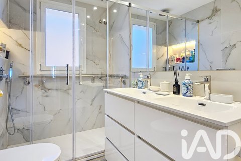 Apartment for sale in Sitges, Barcelona, Spain 5 bedrooms, 205 sq.m. No. 152323 - photo 16