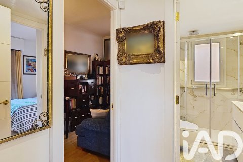 Apartment for sale in Sitges, Barcelona, Spain 5 bedrooms, 205 sq.m. No. 152323 - photo 14