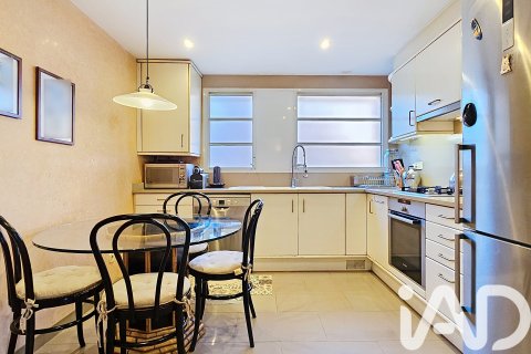 Apartment for sale in Sitges, Barcelona, Spain 5 bedrooms, 205 sq.m. No. 152323 - photo 27