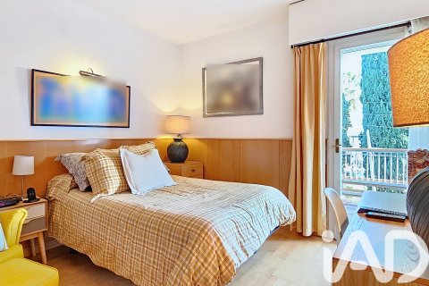 Apartment for sale in Sitges, Barcelona, Spain 5 bedrooms, 205 sq.m. No. 152323 - photo 23