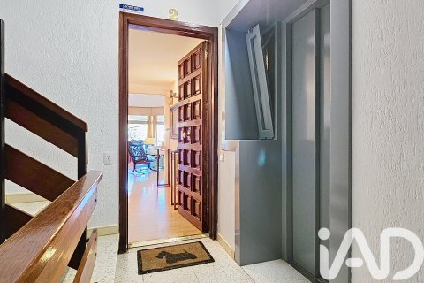 Apartment for sale in Sitges, Barcelona, Spain 5 bedrooms, 205 sq.m. No. 152323 - photo 5