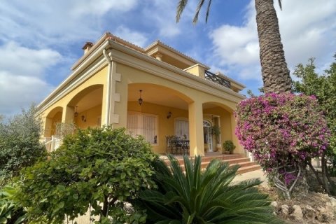 Casa a Elche, Alicante, Spagna 4 camere da letto, 424 mq. N° 152324