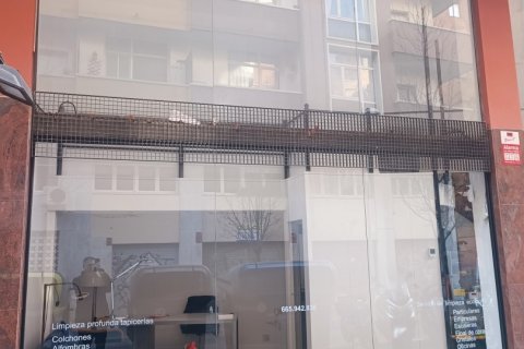Продажа коммерческой недвижимости в Барселона, Испания 70м2 №173378 - фото 6