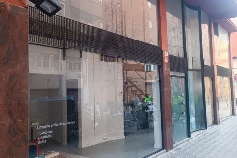 Продажа коммерческой недвижимости в Барселона, Испания 70м2 №173378 - фото 2