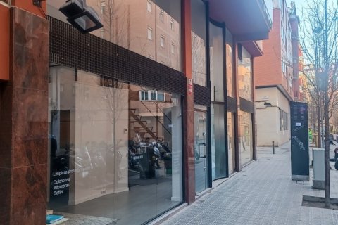 Продажа коммерческой недвижимости в Барселона, Испания 70м2 №173378 - фото 3
