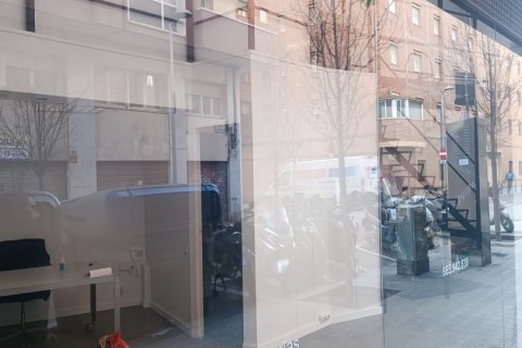 Продажа коммерческой недвижимости в Барселона, Испания 70м2 №173378 - фото 10