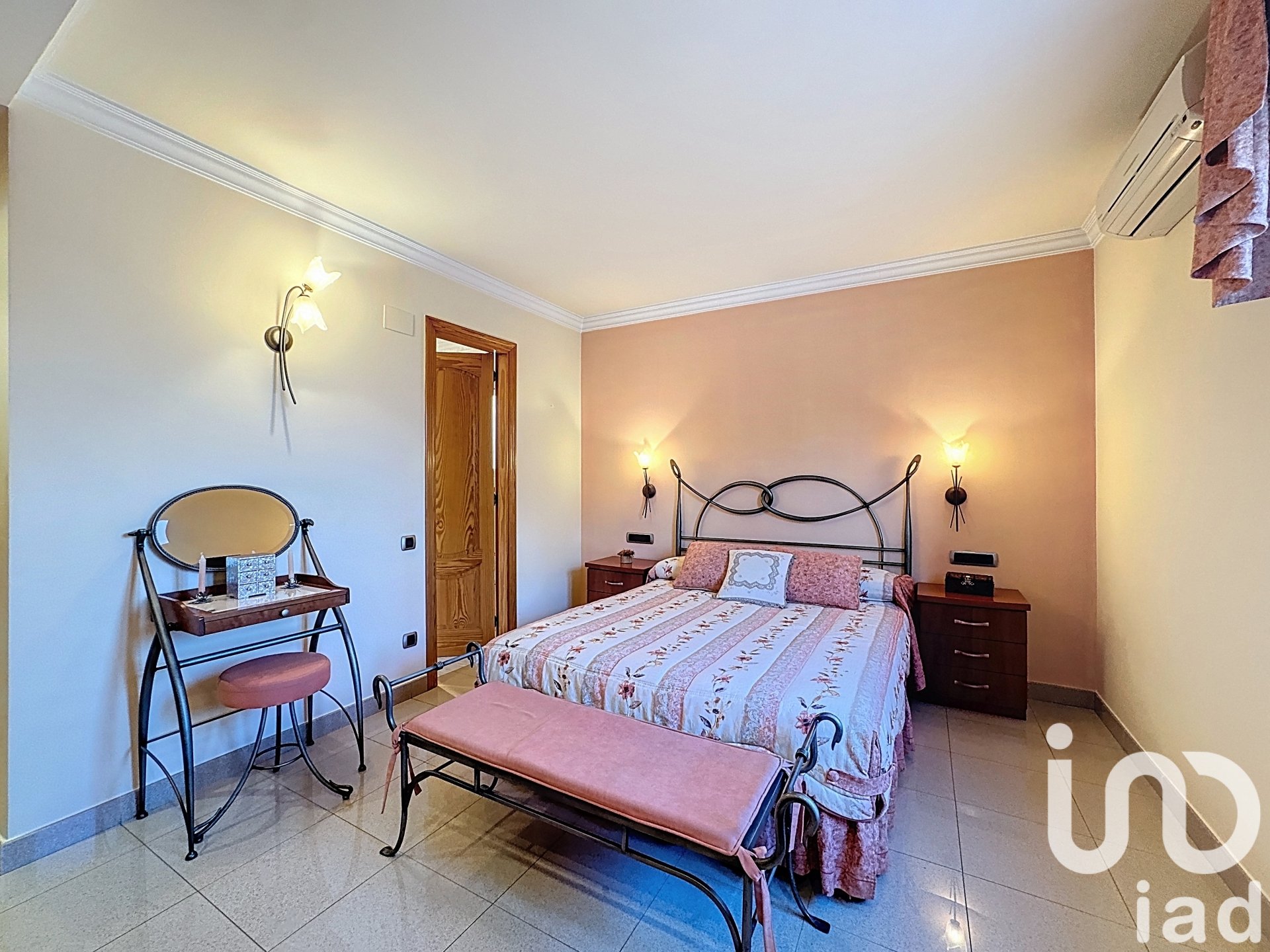 House à Montornes Del Valles, Barcelona, Espagne 5 chambres, 382 m2 No. 173375