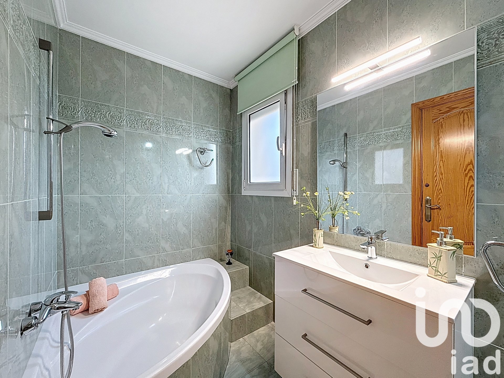 House à Montornes Del Valles, Barcelona, Espagne 5 chambres, 382 m2 No. 173375