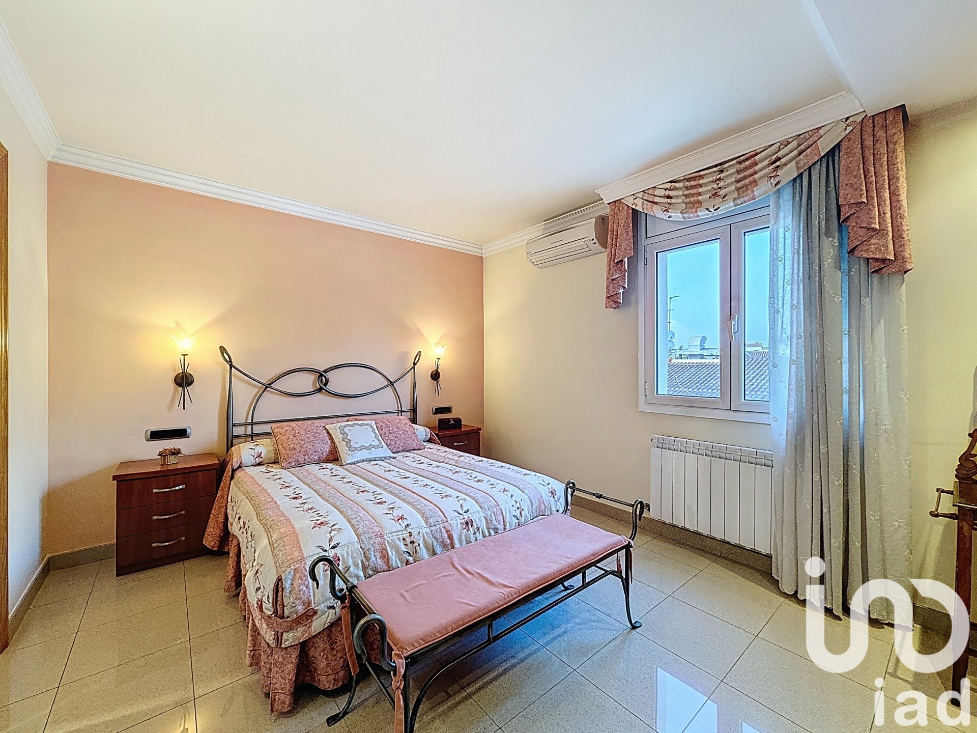 House à Montornes Del Valles, Barcelona, Espagne 5 chambres, 382 m2 No. 173375