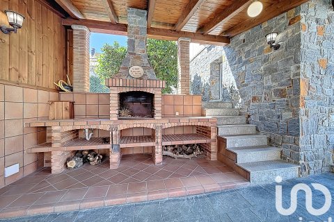 Продажа дома в Монторнес-дель-Вальес, Барселона, Испания 5 спален, 382м2 №173375 - фото 3