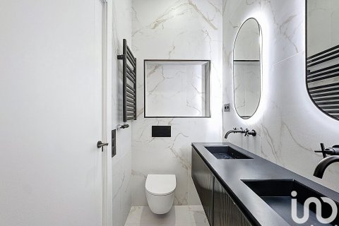 Huoneisto myytävänä Barcelona, Espanja, 3 makuuhuonetta, 158 m2 No. 173376 - kuva 20