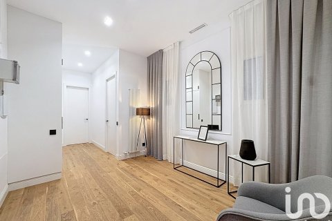 Huoneisto myytävänä Barcelona, Espanja, 3 makuuhuonetta, 158 m2 No. 173376 - kuva 10