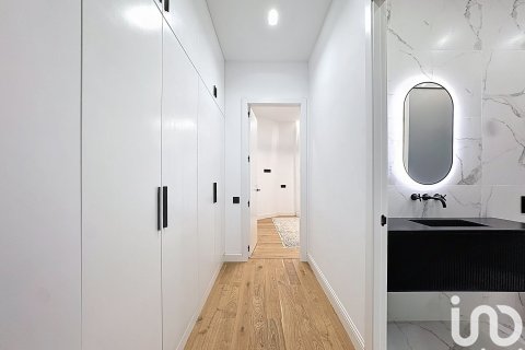 Huoneisto myytävänä Barcelona, Espanja, 3 makuuhuonetta, 158 m2 No. 173376 - kuva 25
