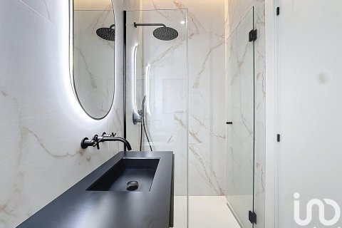 Huoneisto myytävänä Barcelona, Espanja, 3 makuuhuonetta, 158 m2 No. 173376 - kuva 17