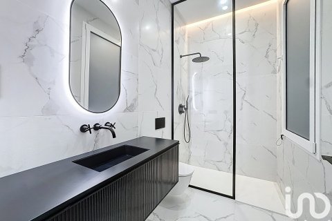 Huoneisto myytävänä Barcelona, Espanja, 3 makuuhuonetta, 158 m2 No. 173376 - kuva 19
