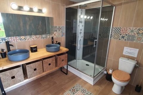 Hus till salu i Santa Cristina d'Aro, Girona, Spanien 4 sovrum, 159 kvm. Nr. 173377 - foto 13
