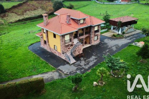 Hus till salu i Aviles, Asturias, Spanien 6 sovrum, 368 kvm. Nr. 152781 - foto 3