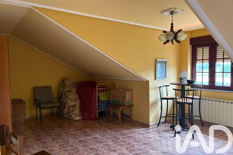 Hus till salu i Aviles, Asturias, Spanien 6 sovrum, 368 kvm. Nr. 152781 - foto 30