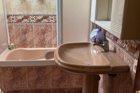 Hus till salu i Aviles, Asturias, Spanien 6 sovrum, 368 kvm. Nr. 152781 - foto 26