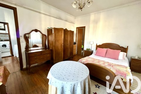 Apartamento en venta en Santiago de Compostela, La Coruña, España 5 dormitorios, 141 m2 No. 152786 - foto 7