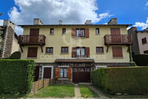 House à louer en Espagne, 4 chambres, 140 m2 No. 179204 - photo 2