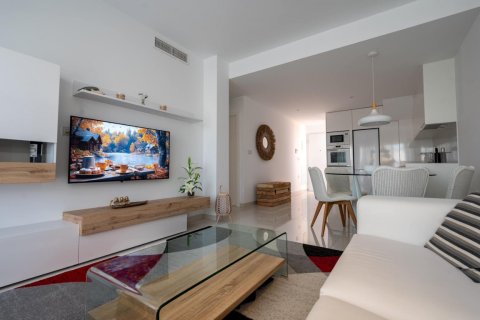 Apartamento en venta en Torre de la Horadada, Alicante, España 2 dormitorios, 75 m2 No. 189203 - foto 2