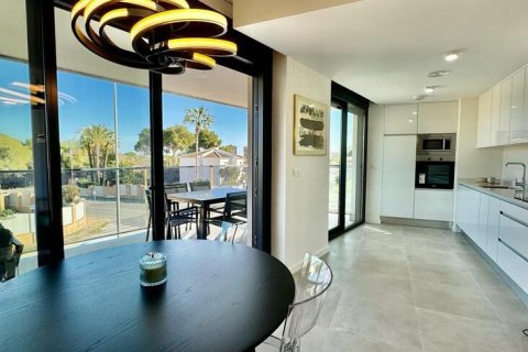 Apartament w Dehesa De Campoamor, Alicante, Hiszpania 2 sypialnie, 104 mkw. nr 189205