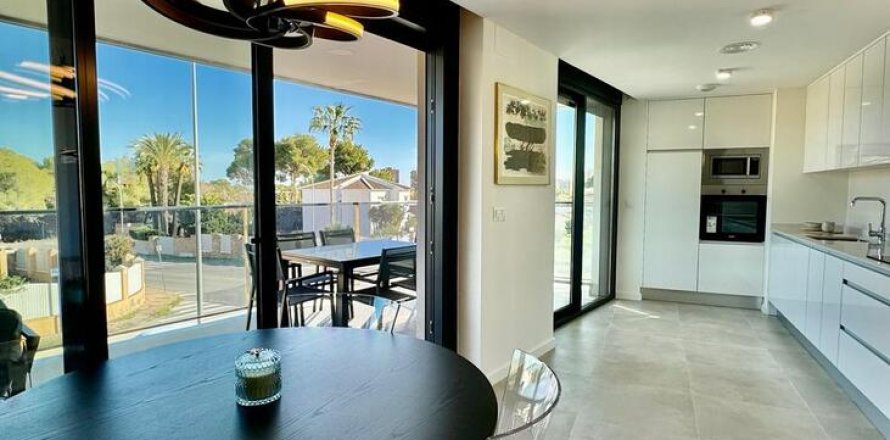Apartamento en Dehesa De Campoamor, Alicante, España 2 dormitorios, 104 m2 No. 189205