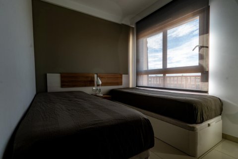 Apartamento en venta en Torre de la Horadada, Alicante, España 2 dormitorios, 75 m2 No. 189204 - foto 8