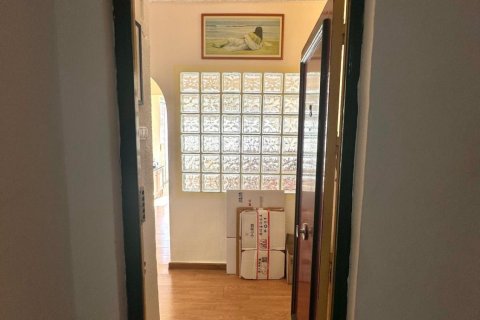Apartamento en venta en Torrevieja, Alicante, España 3 dormitorios, 90 m2 No. 188526 - foto 2