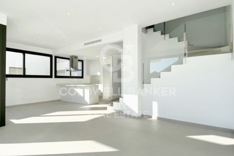 Продажа дома в Эмпуриабрава, Герона, Испания 4 спальни, 162м2 №160279 - фото 5