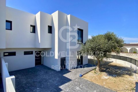 Hus till salu i Empuriabrava, Girona, Spanien 4 sovrum, 166 kvm. Nr. 160278 - foto 5