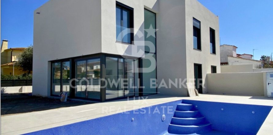 House in Empuriabrava, Girona, Spanien 4 Schlafzimmer, 166 m2 Nr. 160278