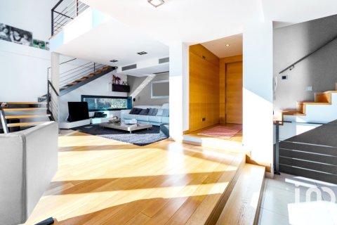 Māja pārdošanā Castellvi de Rosanes, Barcelona, Spānijā 6 istabas, 420 m2 Nr. 153729 - attēls 6