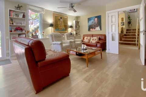 Hus till salu i Argentona, Barcelona, Spanien 6 sovrum, 285 kvm. Nr. 153733 - foto 6