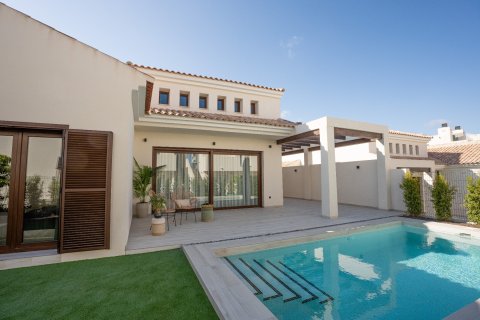Villa for sale in Algorfa, Alicante, Spain 3 bedrooms, 134 sq.m. No. 149439 - photo 2
