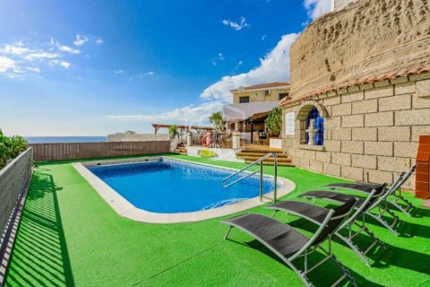 Villa à vendre Adeje, Tenerife, Espagne, 6 chambres, 690 m2 No. 111069 - photo 3
