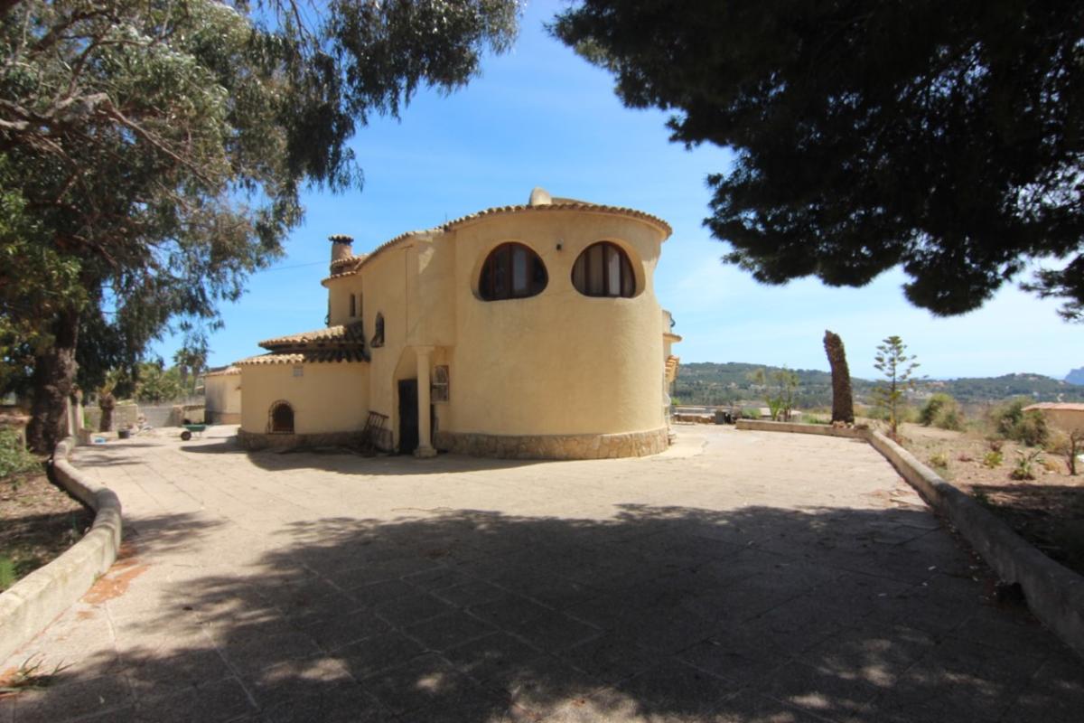 Villa in Benissa, Alicante, Spain 4 bedrooms, 347 sq.m. No. 78752