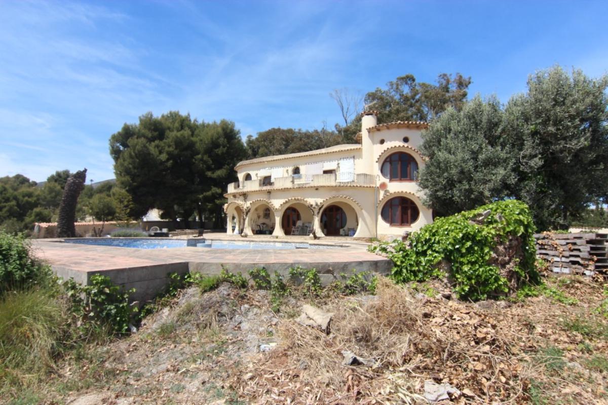 Villa in Benissa, Alicante, Spain 4 bedrooms, 347 sq.m. No. 78752