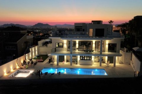 Villa à vendre Ciudad Quesada, Alicante, Espagne, 4 chambres, 340 m2 No. 113886 - photo 1