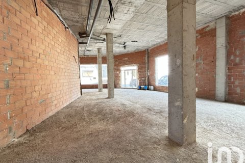 Аренда коммерческой недвижимости в Теулада, Аликанте, Испания 1 спальня, 174м2 №154320 - фото 3