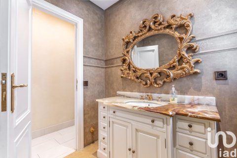 Māja īrēšanai Madrid, Spānijā 5 istabas, 455 m2 Nr. 154319 - attēls 22
