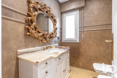 Māja īrēšanai Madrid, Spānijā 5 istabas, 455 m2 Nr. 154319 - attēls 21