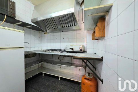 Baari vuokrattavana Badalona, Barcelona, Espanja , 66 m2 No. 154318 - kuva 16