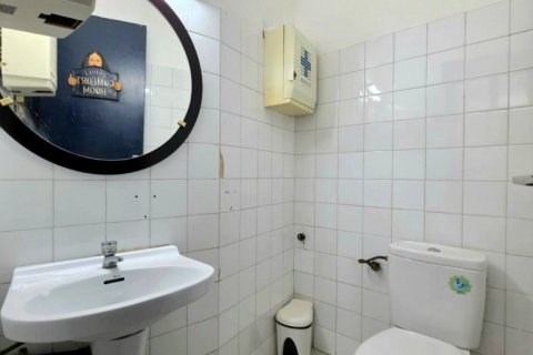 Baari vuokrattavana Badalona, Barcelona, Espanja , 66 m2 No. 154318 - kuva 20