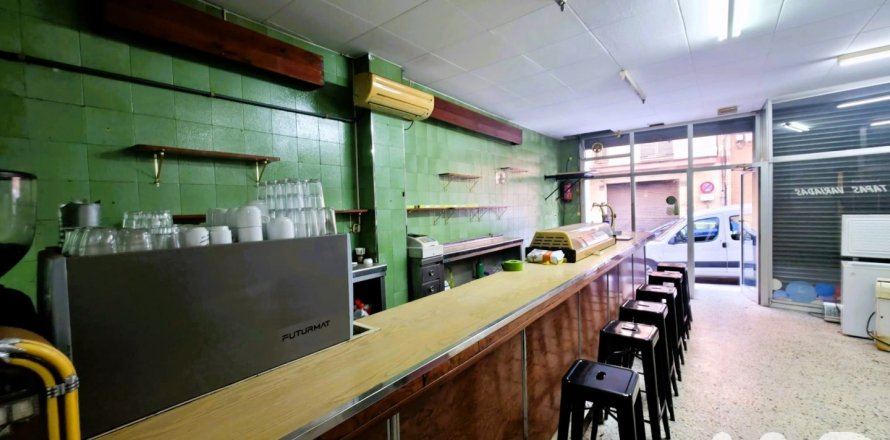 Baari Badalona, Barcelona, Espanja 66 m2 No. 154318