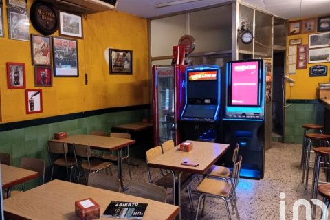 Baari vuokrattavana Badalona, Barcelona, Espanja , 66 m2 No. 154318 - kuva 17