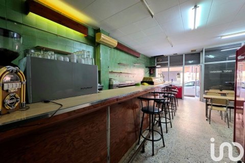 Baari vuokrattavana Badalona, Barcelona, Espanja , 66 m2 No. 154318 - kuva 8