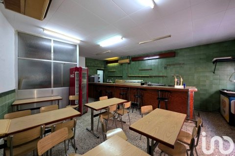 Baari vuokrattavana Badalona, Barcelona, Espanja , 66 m2 No. 154318 - kuva 5