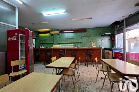 Baari vuokrattavana Badalona, Barcelona, Espanja , 66 m2 No. 154318 - kuva 4